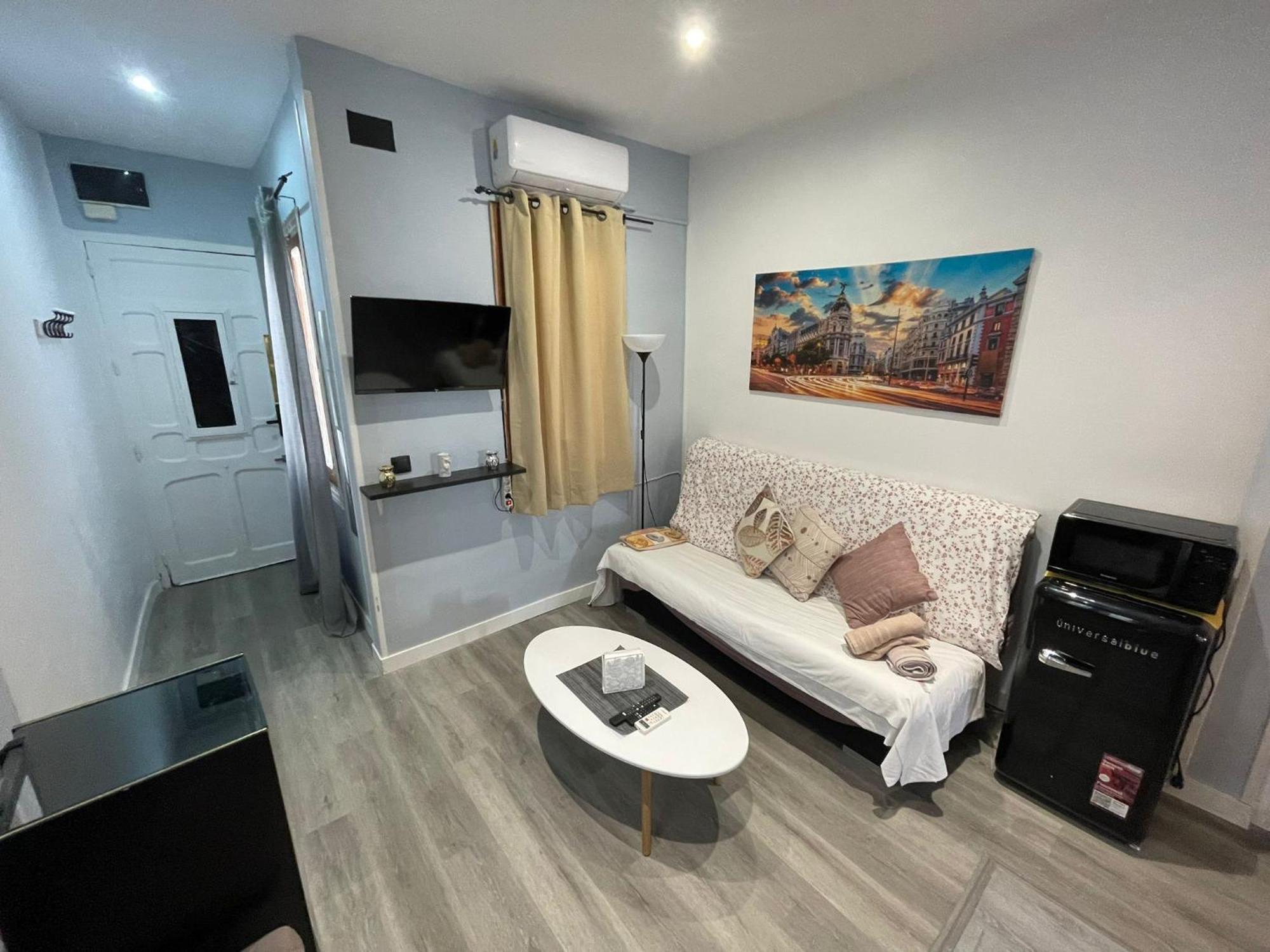 Plaza De La Cebada Apartment Madrid Exterior photo